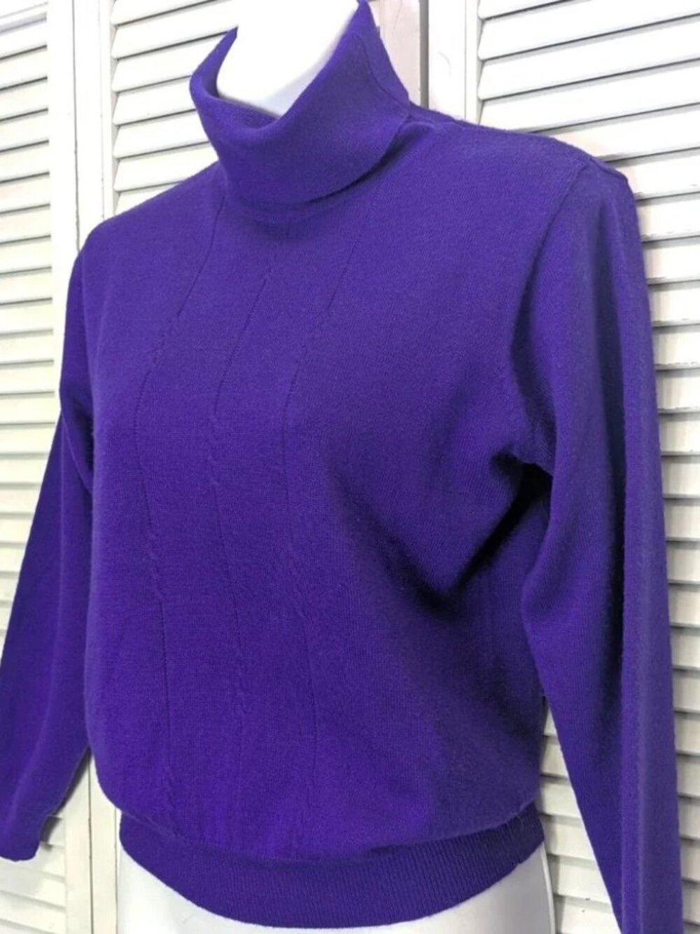 Talbots Cashmere Silk Wool Turtleneck Sweater Purple Size S/M Classic Luxury